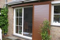 Terrassentür in weiß mit Sprossenstruktur