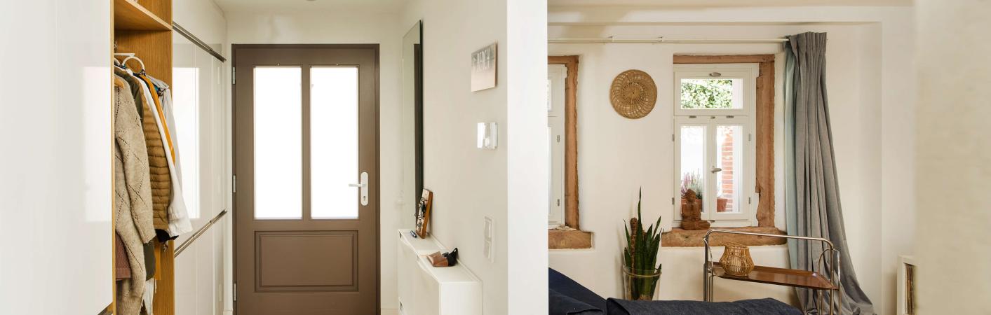 Innenaufnahme Altbau-Haustür von PaX in Fachwerkhaus in Dieburg